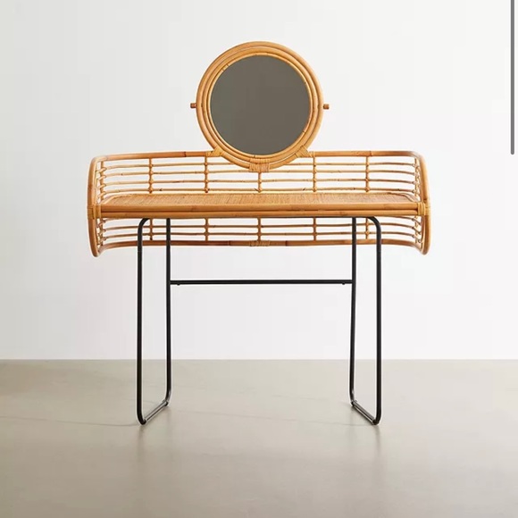 ISO Urban outfitters mikko vanity - Picture 1 of 2